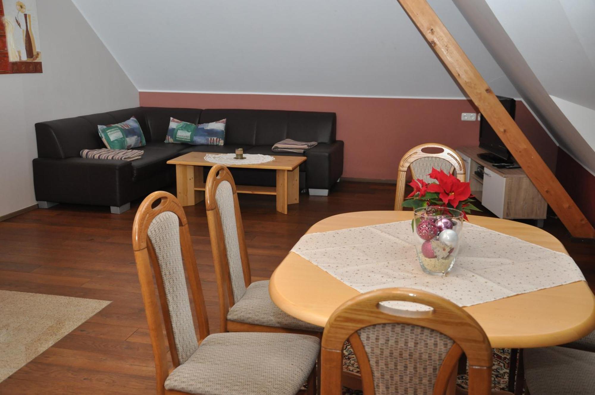 Haaghof Ertl Apartment Ruang foto