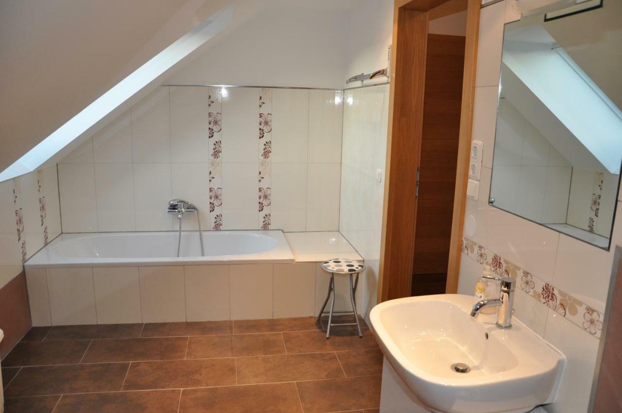 Haaghof Ertl Apartment Bagian luar foto